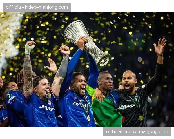 半场战报：贝蒂斯1-0领先瓦伦西亚，伊格莱西亚斯头球建功。